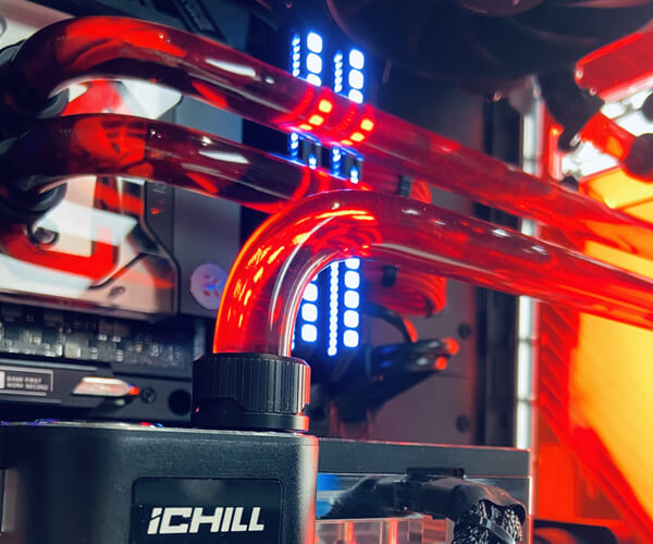 Custom watercooling in een Premium High End GamePC